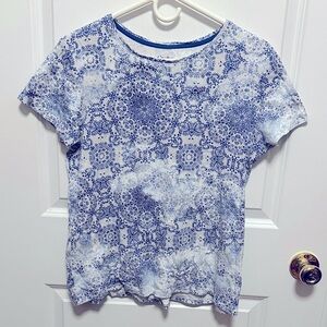 Croft & Barrow Blue and White Patterned Short Sleeve Tee